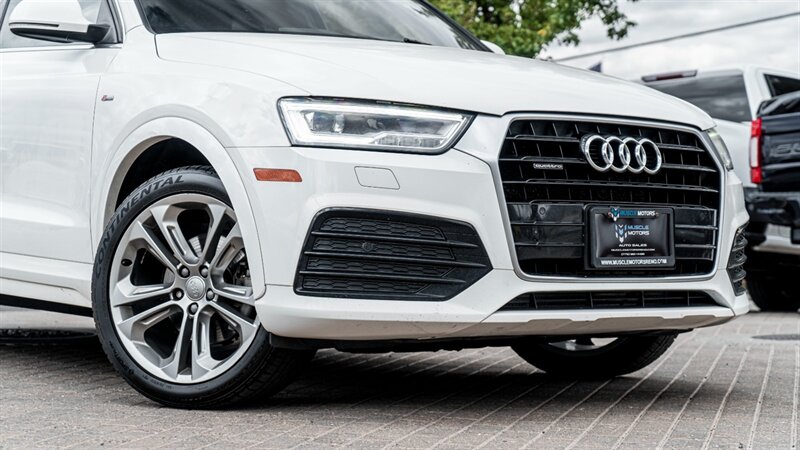 Vehicle image 12 of 44