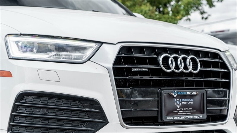 Vehicle image 13 of 44
