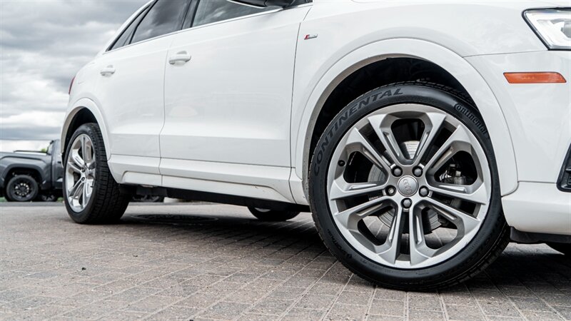 Vehicle image 14 of 44