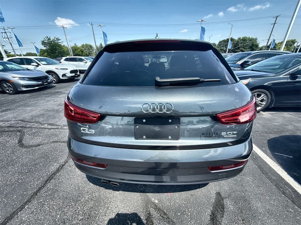 Vehicle image 35 of 36