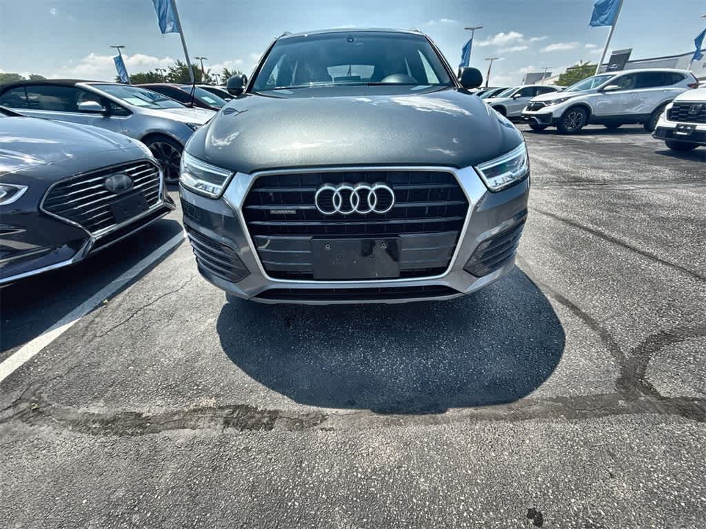 Vehicle image 3 of 36
