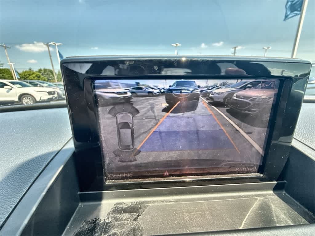 Vehicle image 32 of 36
