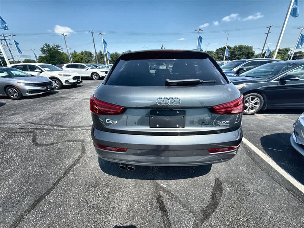 Vehicle image 8 of 36