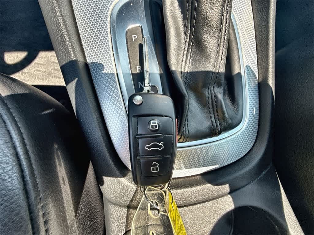Vehicle image 28 of 36