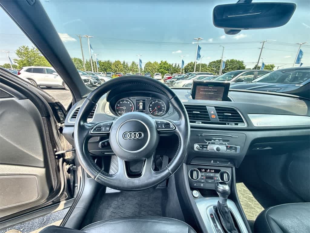 Vehicle image 19 of 36