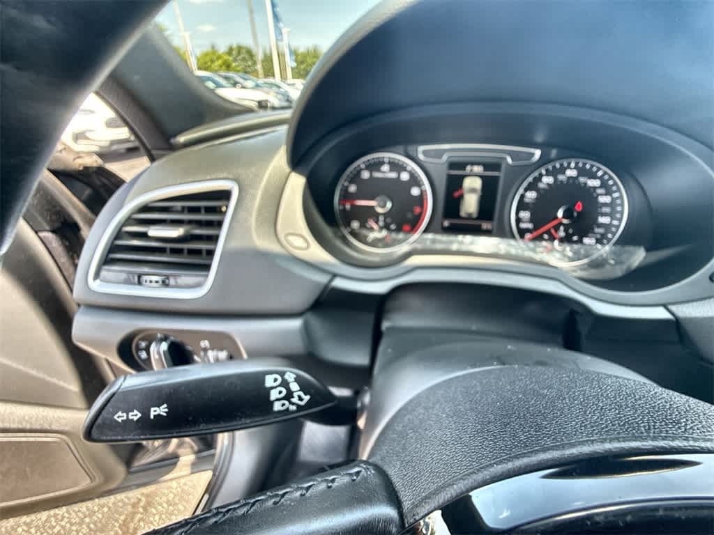 Vehicle image 23 of 36