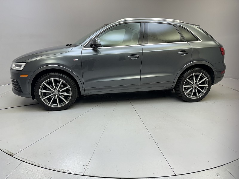 Vehicle image 8 of 43