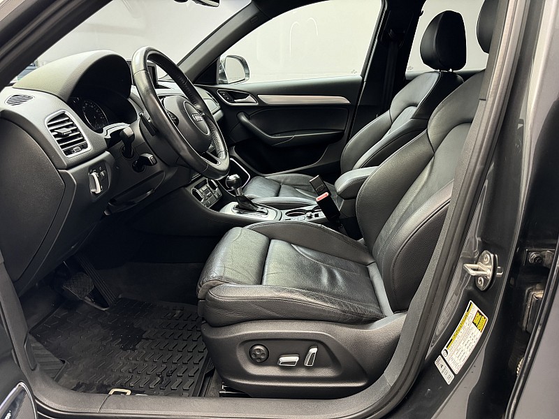 Vehicle image 13 of 43