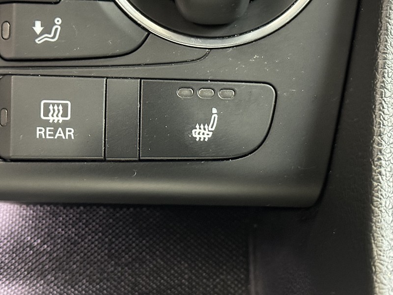 Vehicle image 38 of 43