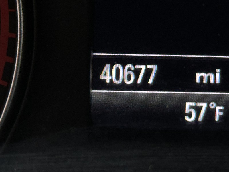 Vehicle image 22 of 43