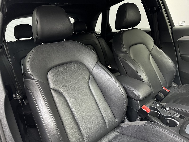 Vehicle image 21 of 43
