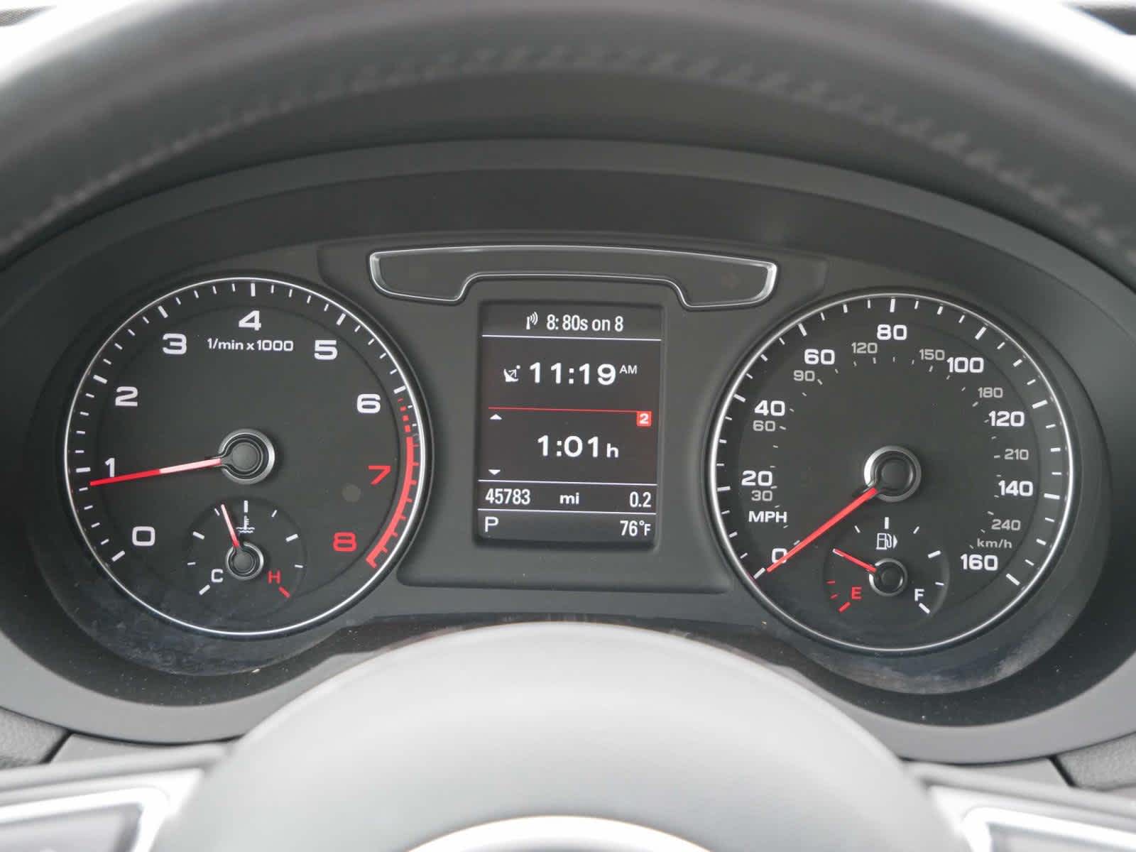 Vehicle image 18 of 30