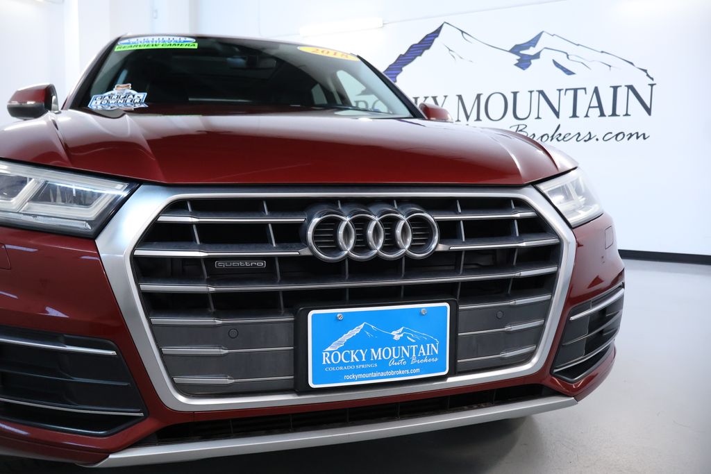 Vehicle image 3 of 48