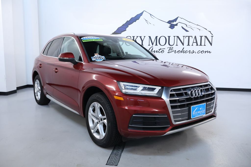 Vehicle image 4 of 48