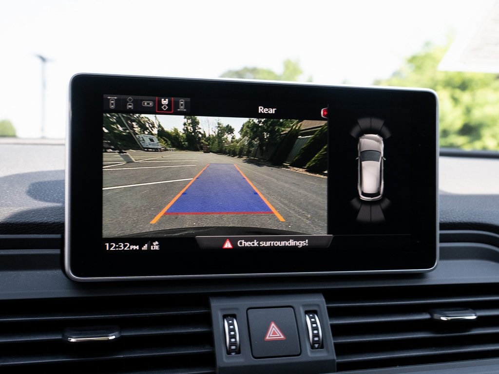 Vehicle image 20 of 39
