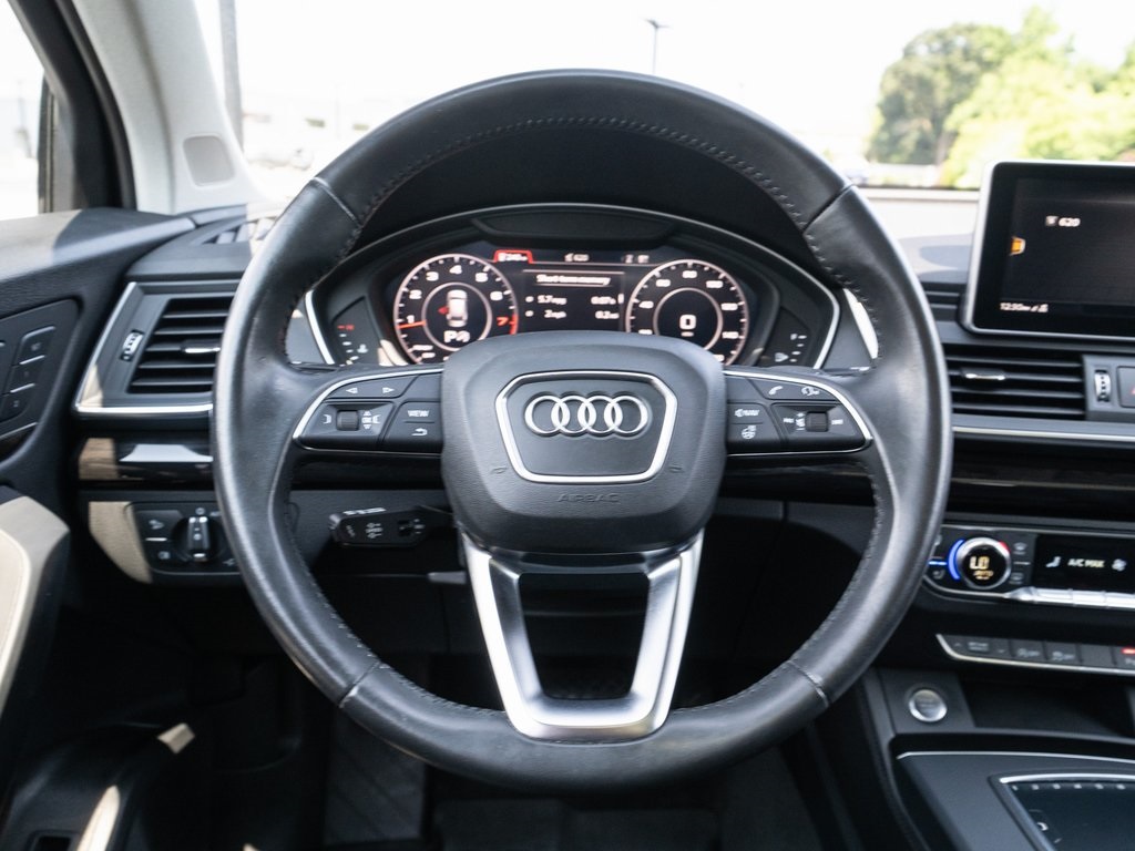 Vehicle image 18 of 39