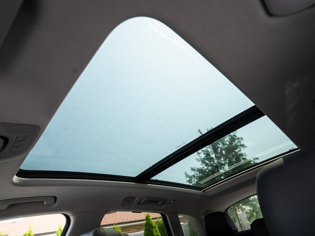 Vehicle image 16 of 39