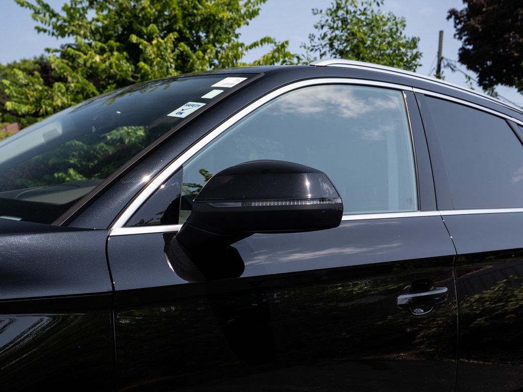 Vehicle image 36 of 39