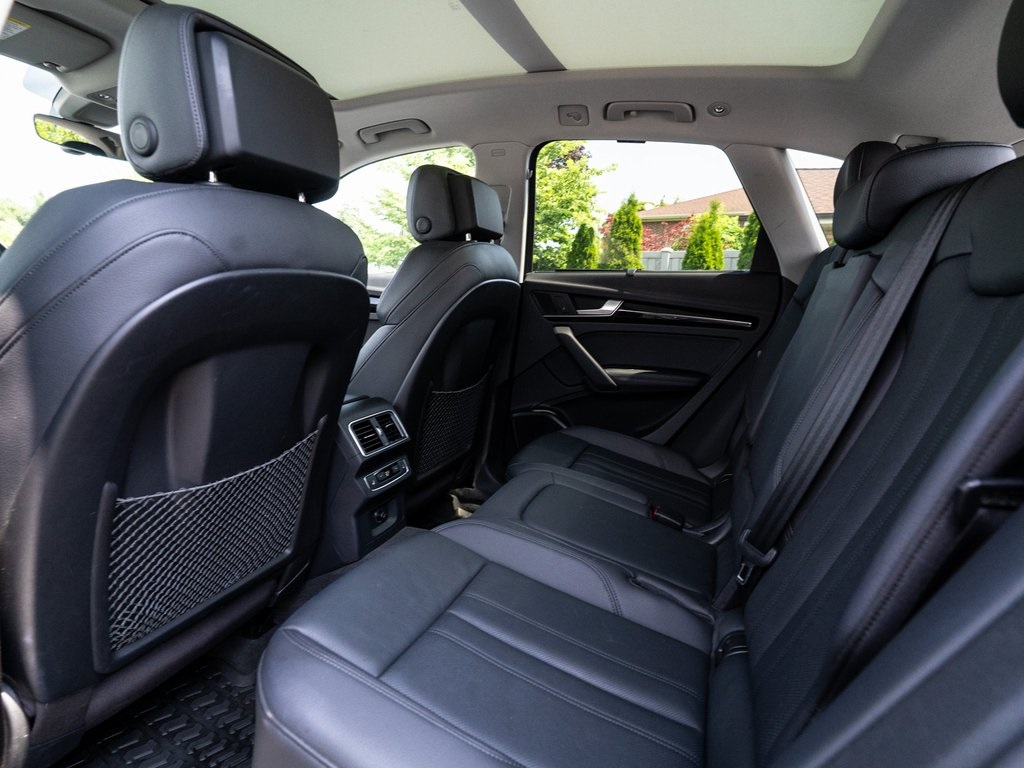 Vehicle image 13 of 39
