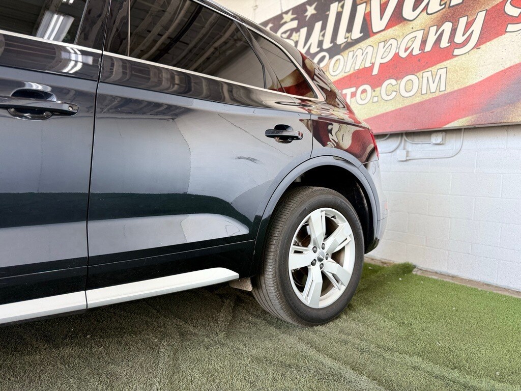Vehicle image 7 of 56