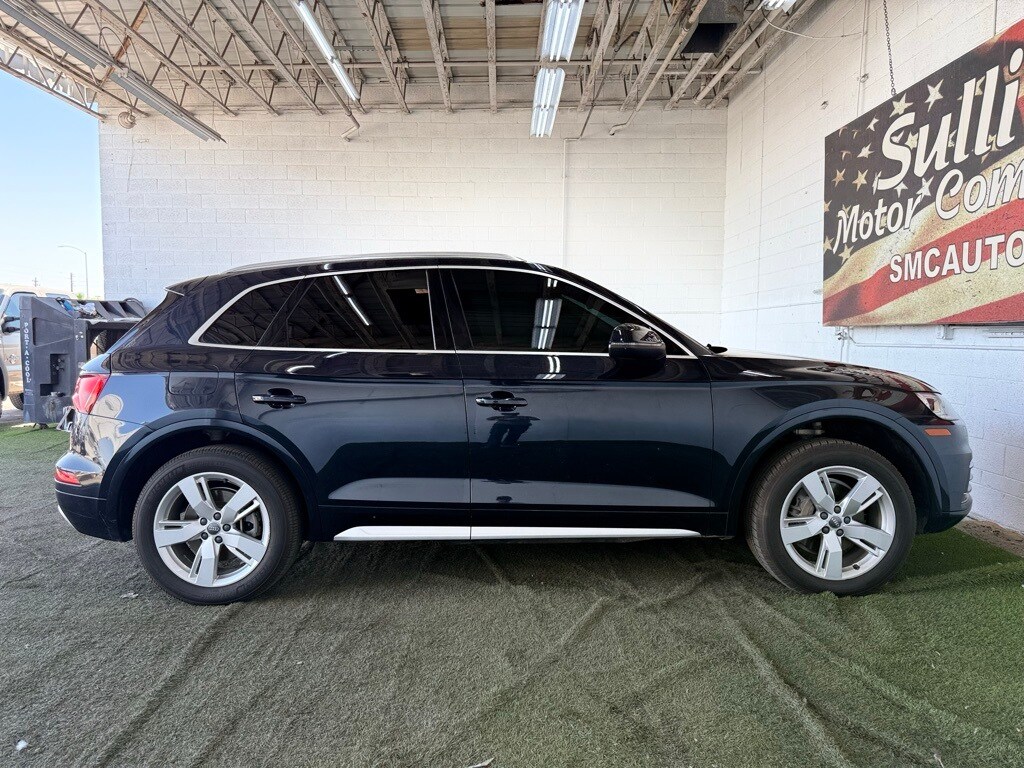 Vehicle image 5 of 56