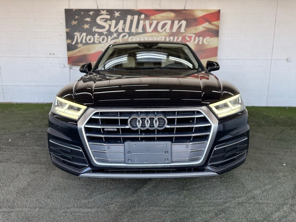 Vehicle image 3 of 56