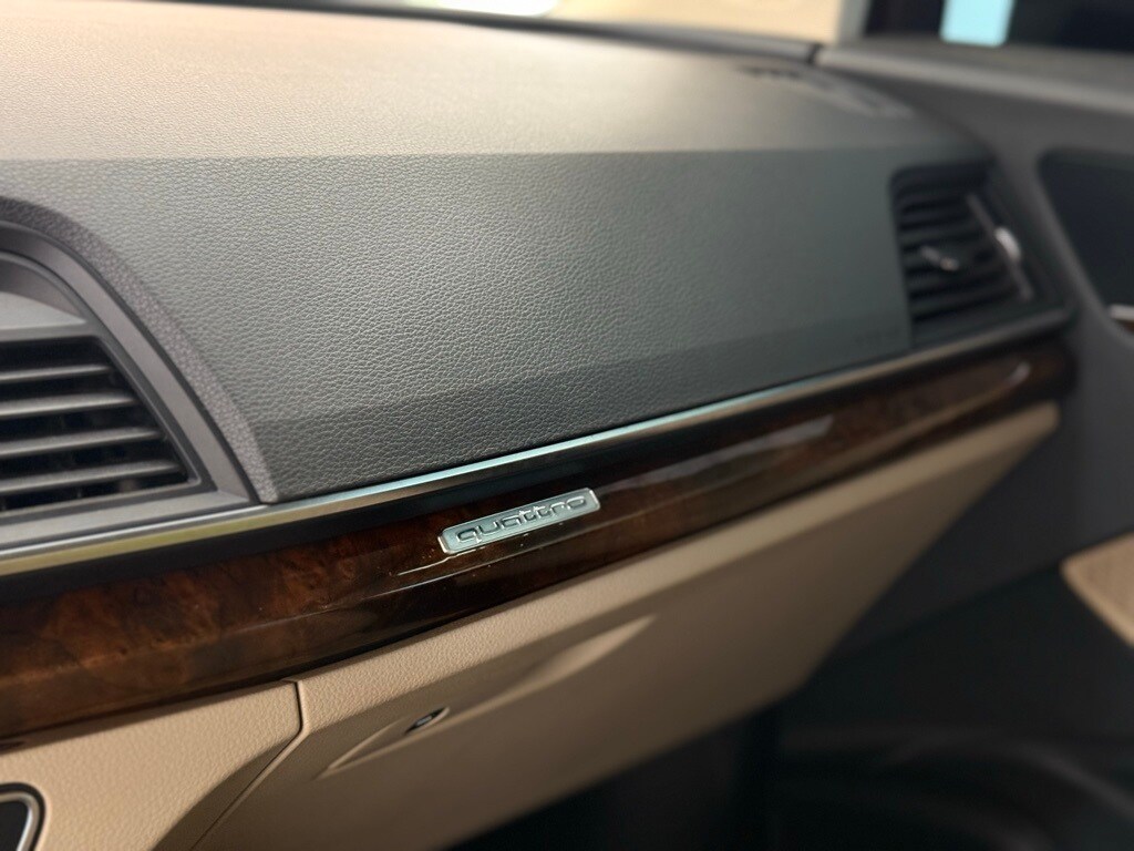 Vehicle image 29 of 56
