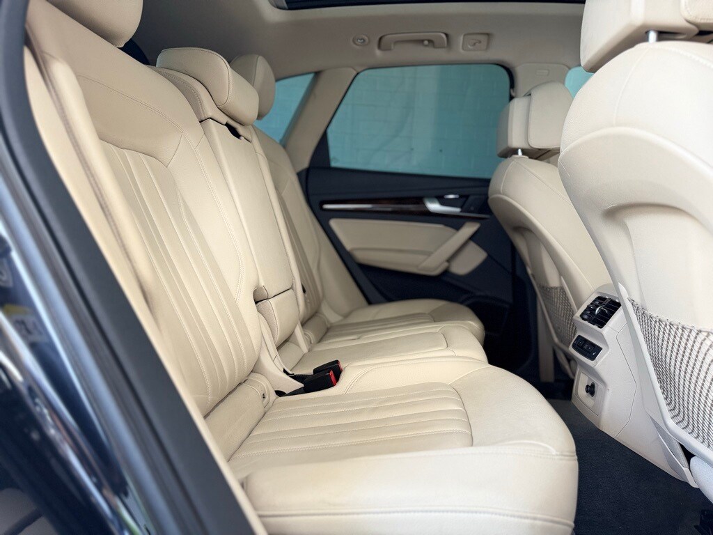 Vehicle image 44 of 56