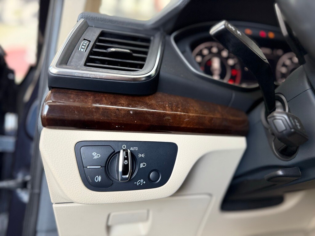 Vehicle image 22 of 56