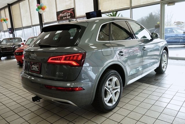 Vehicle image 6 of 57