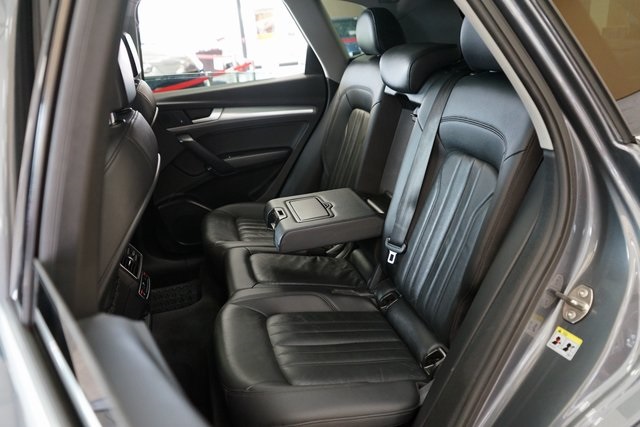 Vehicle image 46 of 57