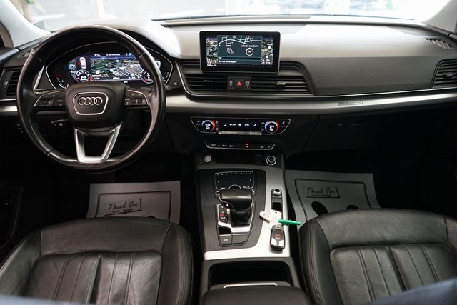 Vehicle image 40 of 57