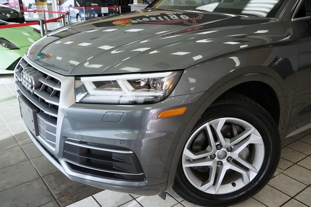 Vehicle image 22 of 57