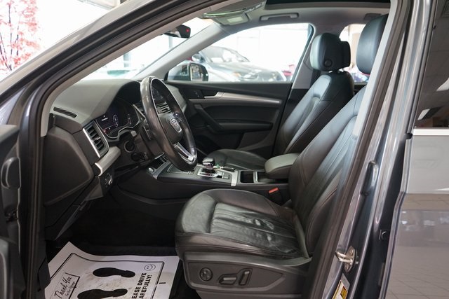 Vehicle image 27 of 57