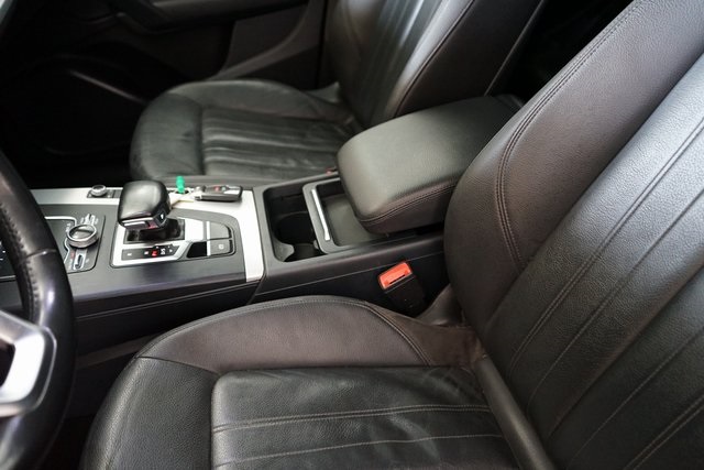 Vehicle image 29 of 57