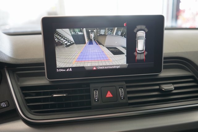 Vehicle image 16 of 57
