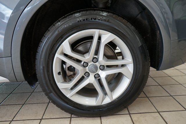 Vehicle image 56 of 57