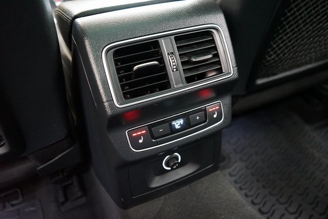 Vehicle image 21 of 57