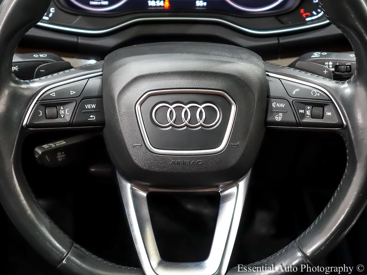 Vehicle image 20 of 42