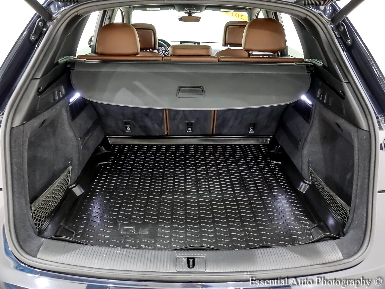 Vehicle image 31 of 42