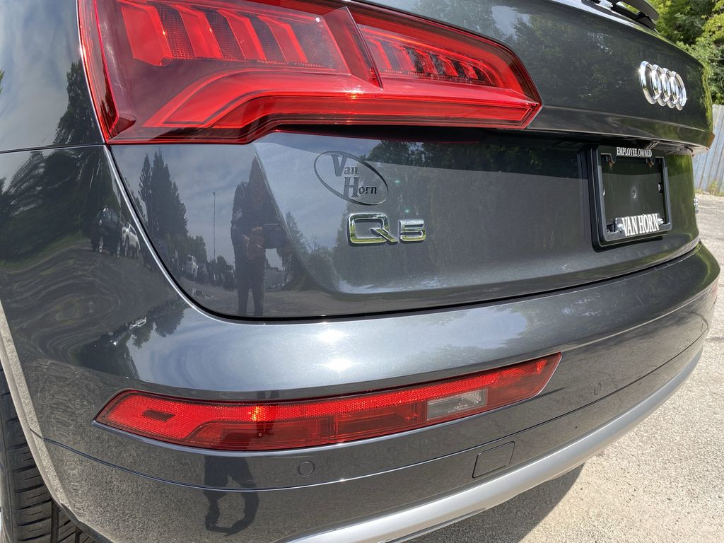 Vehicle image 45 of 55