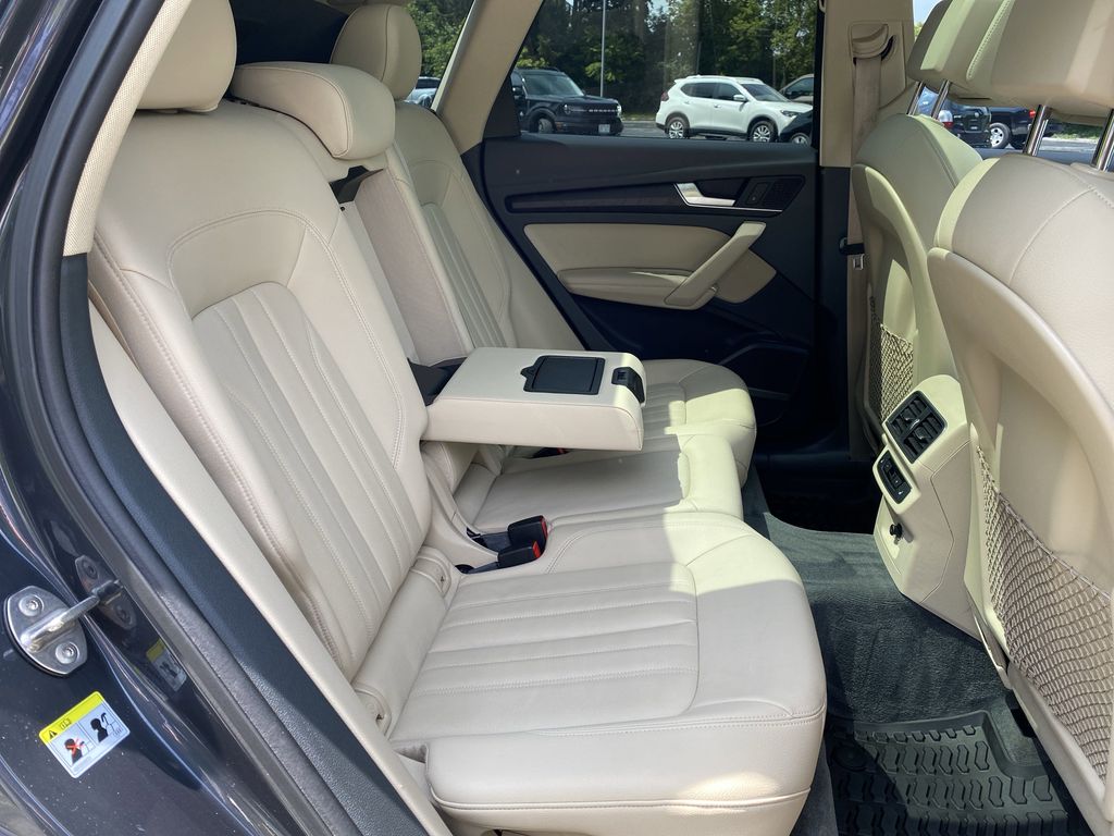 Vehicle image 16 of 55