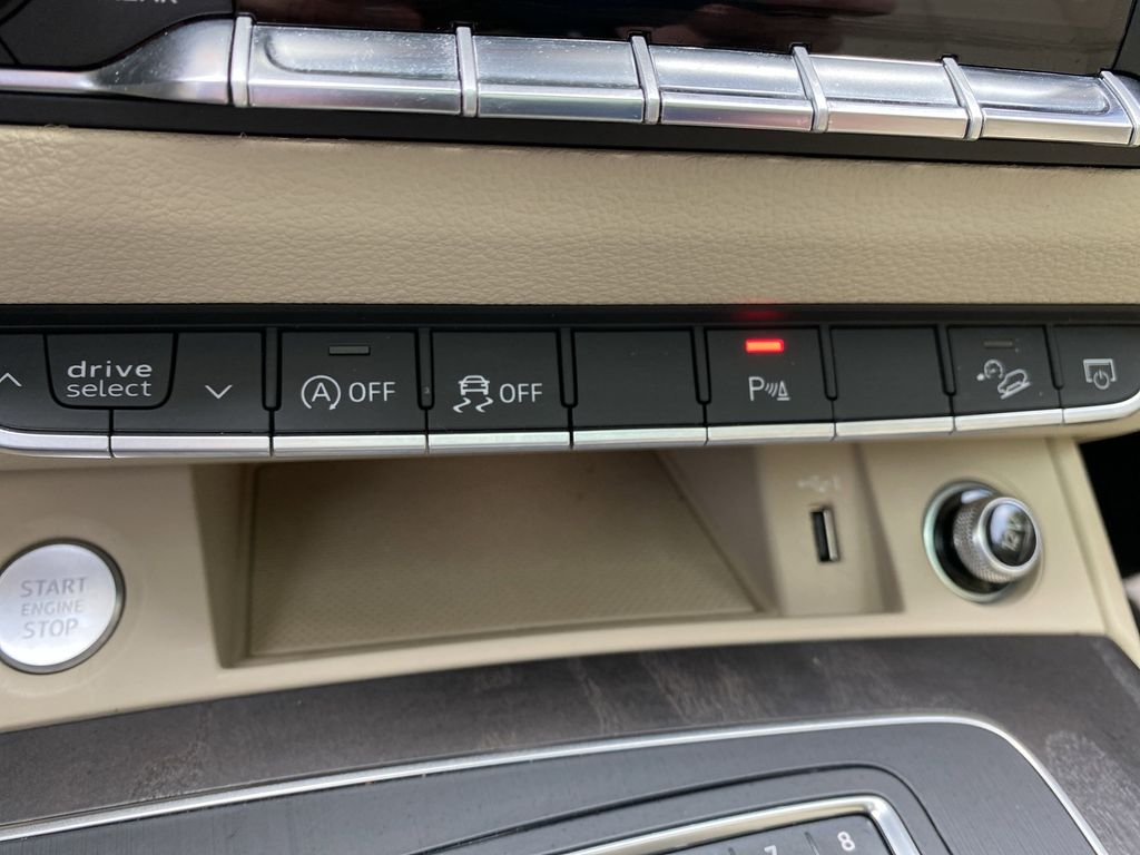 Vehicle image 36 of 55