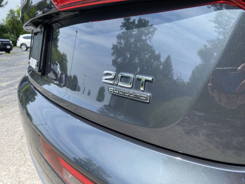 Vehicle image 52 of 55