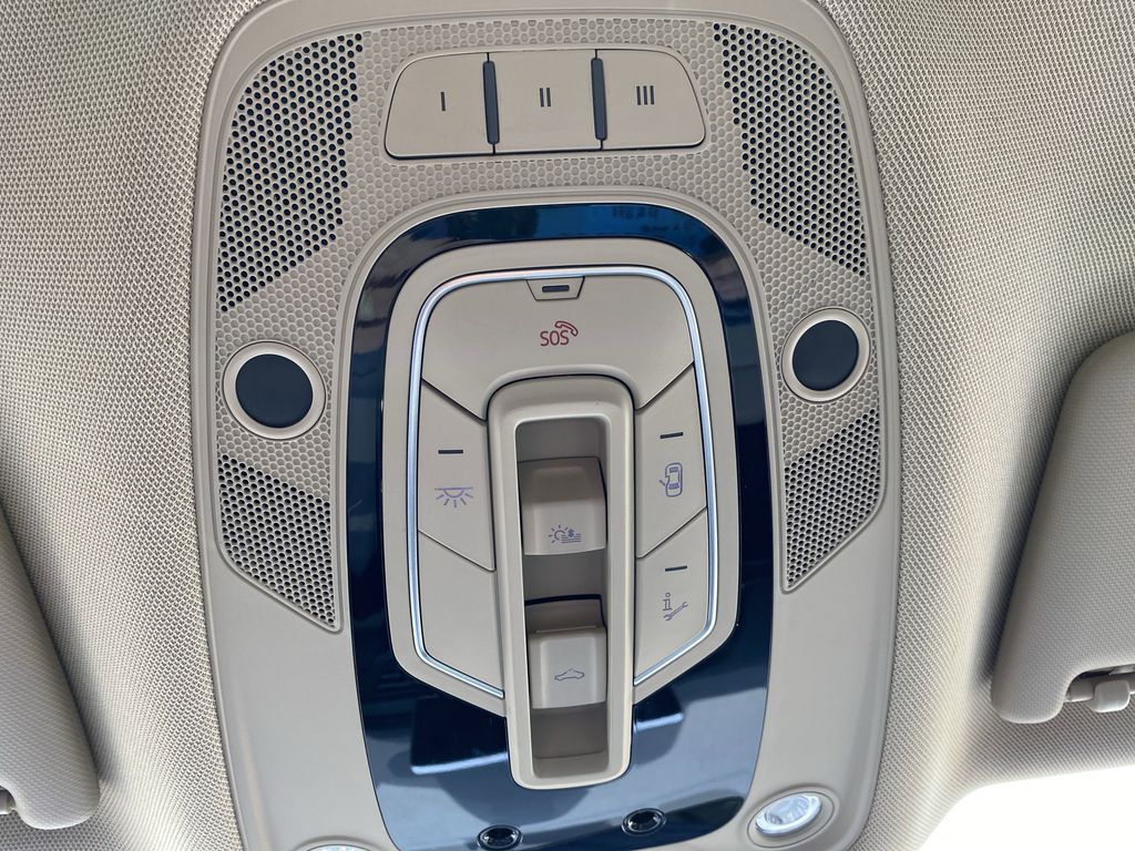 Vehicle image 44 of 55