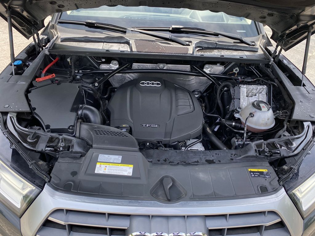 Vehicle image 8 of 55