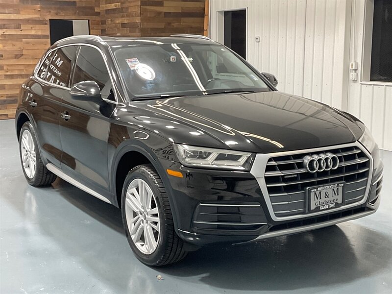 Vehicle image 10 of 61