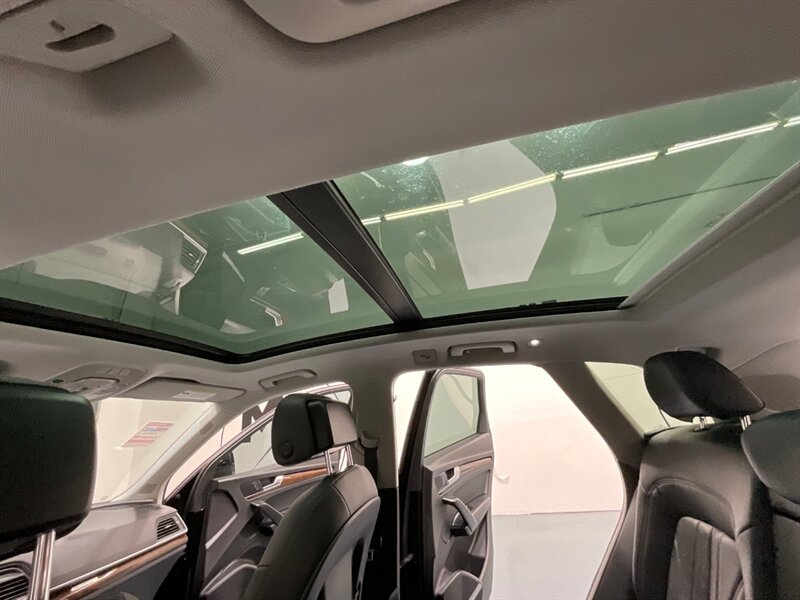 Vehicle image 18 of 61