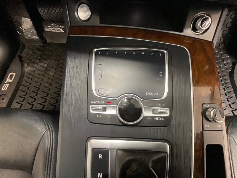 Vehicle image 26 of 61