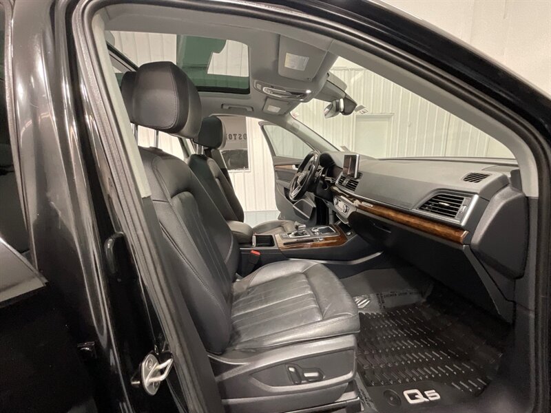 Vehicle image 20 of 61